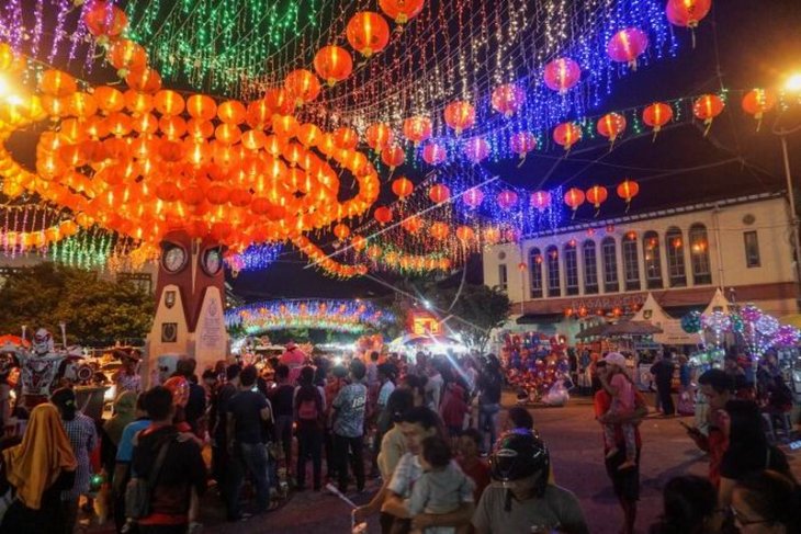 Lampion di kawasan Pasar Gede Solo