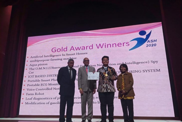 Putra Bupati Serang raih medali emas pada kompetisi sains di India