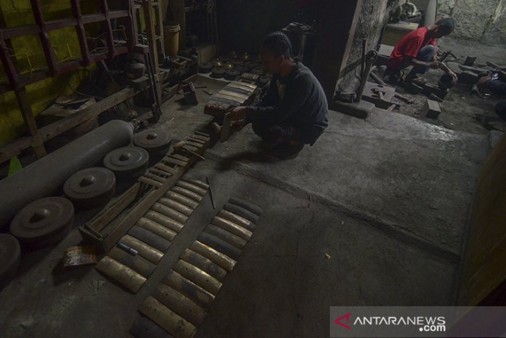 Produksi Gamelan Bah Omo 