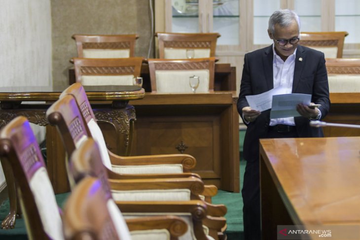 Komisi VI DPR RI dukung pembukaan pasar saat raker virtual dengan Mendag