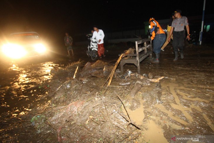Banjir bandang di Malang