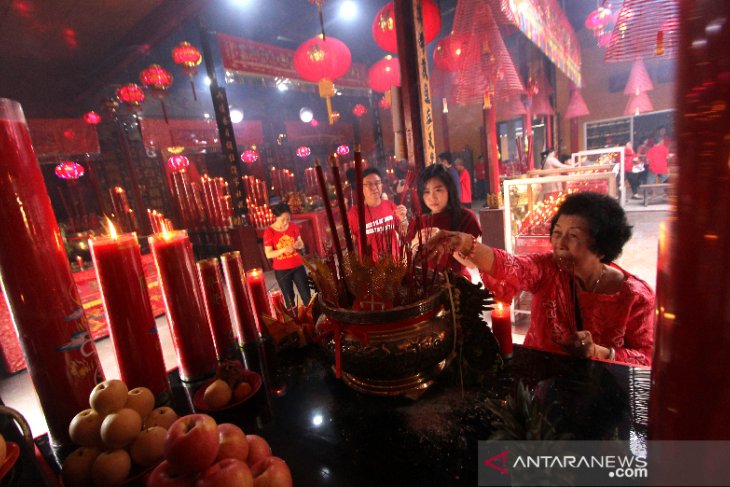 Sembahyang Imlek Di Banjarmasin