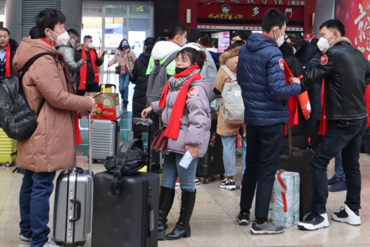 Kebutuhan masker di China 60 juta per hari