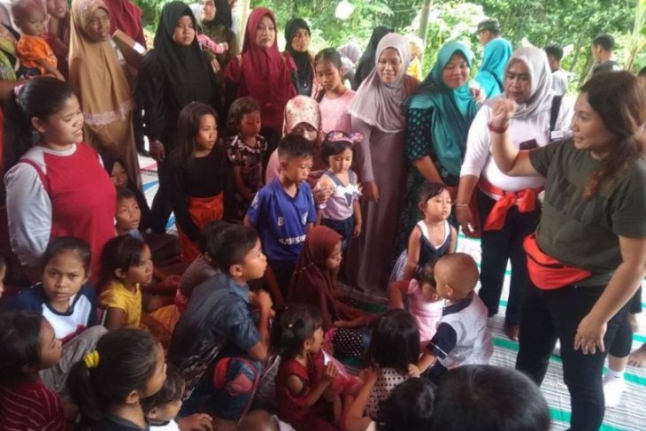 Relawan dari Jakarta bantu pemulihan trauma anak-anak korban banjir
