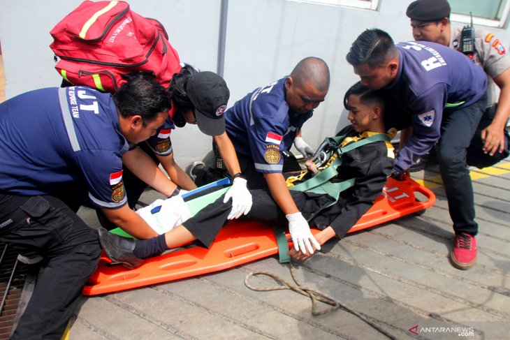 Simulasi penanganan bencana kebakaran gedung