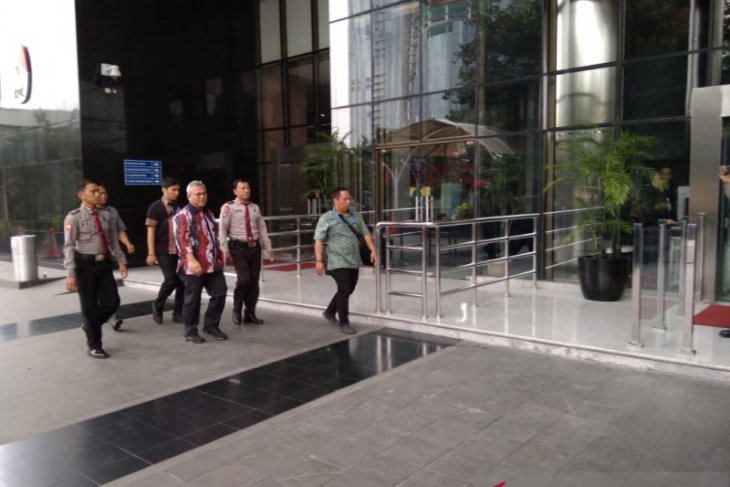Ketua KPU Arief Budiman penuhi panggilan KPK dalam kasus suap