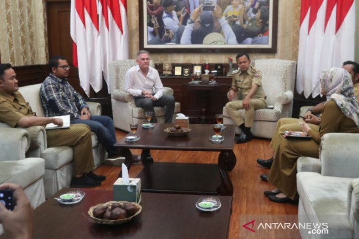 Bogor approves foreign investment to construct plastic-to-oil facility