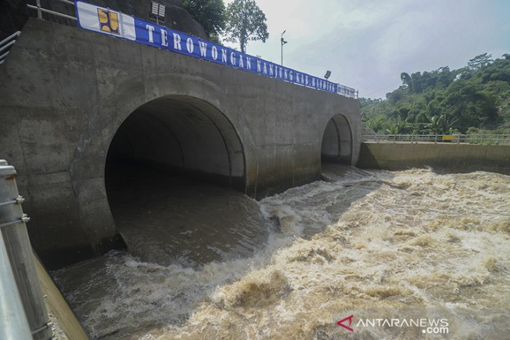 Peresmian terowongan air Nanjung 