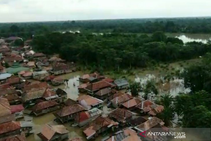 Floods submerge two villages in South Sumatra