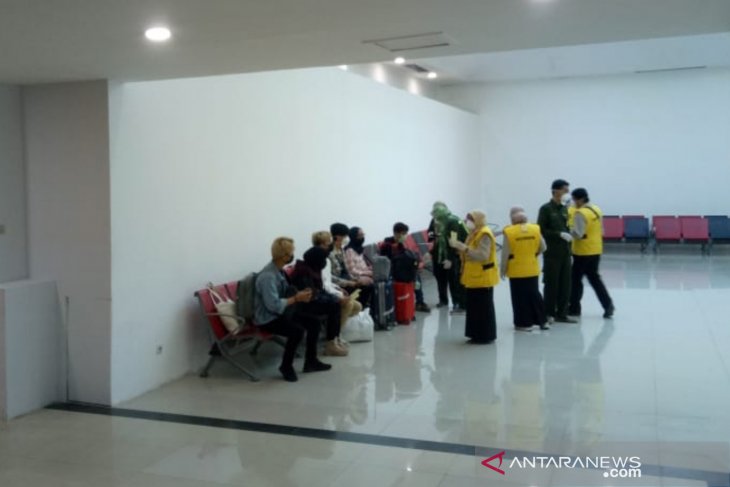 Tujuh mahasiswa Sumsel kuliah di China tiba di Palembang