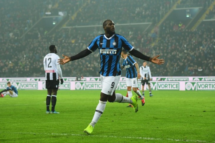 Dwigol Lukaku antar Inter kembali ke peringkat kedua