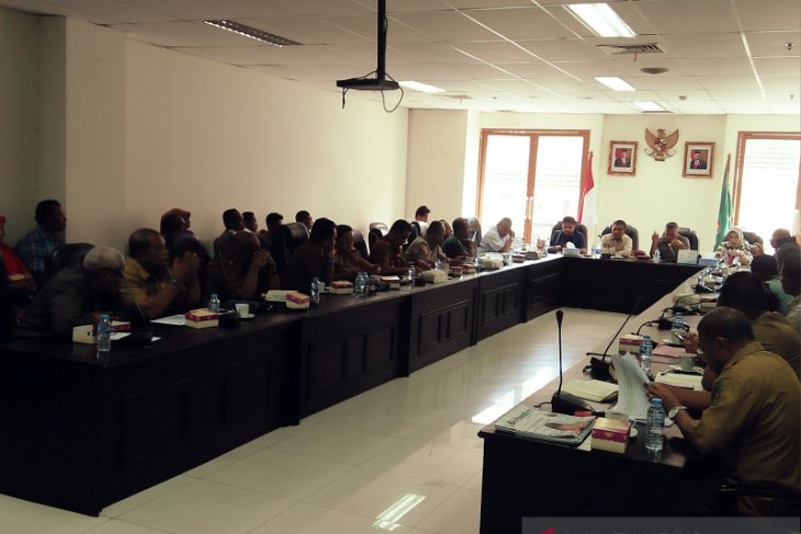 DPRD Maluku ragukan data kerusakan rumah akibat gempa