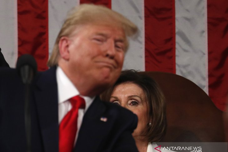 Donald Trump terbebas dari dakwaan pemakzulan