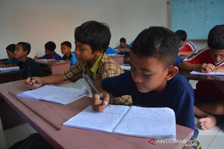 Sekolah terdampak banjir di Mojokerto