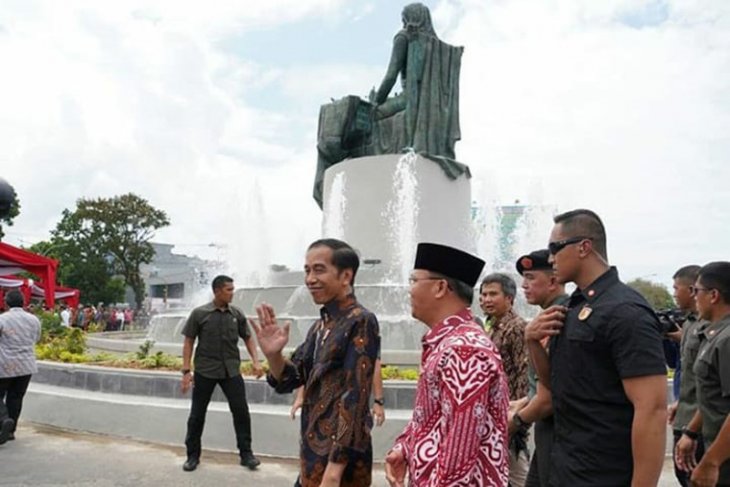 Presiden Jokowi resmikan monumen Fatmawati di Bengkulu