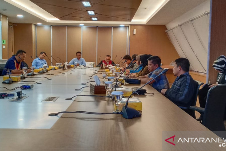 Legislatif konfirmasi nasib honorer