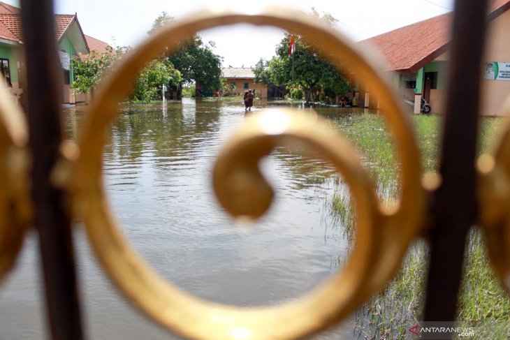 Banjir Sidoarjo belum surut