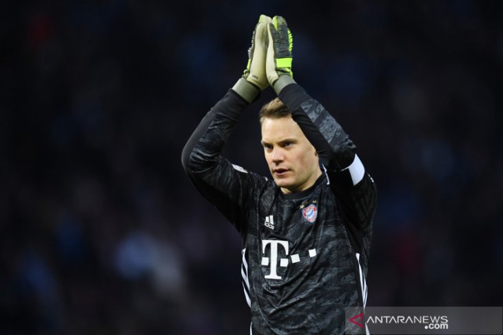 Neuer berniat bertahan di Bayern Munchen