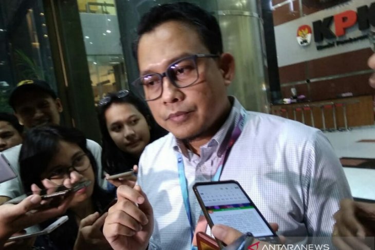 Korupsi proyek Solok Selatan, KPK perpanjang tahan tersangka