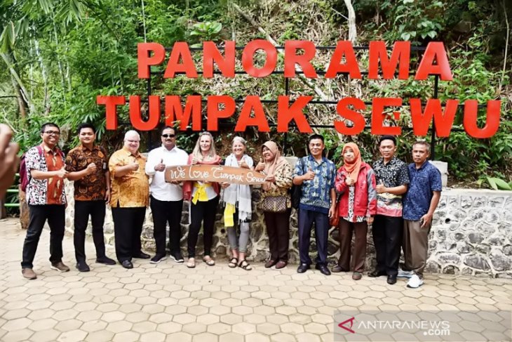 Investor Kanada jajaki kerja sama pengembangan wisata di Lumajang.