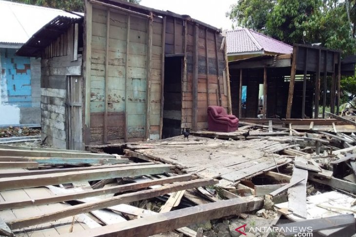 Tiga rumah dirusak di Pahae Jae, Nelson Gultom gol, dua temannya diburu polisi