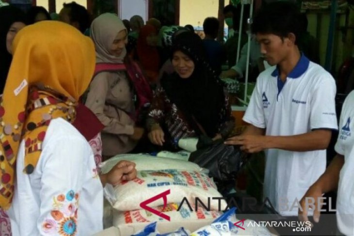 Perum Bulog Bangka gencar operasi pasar stabilkan harga kebutuhan pokok