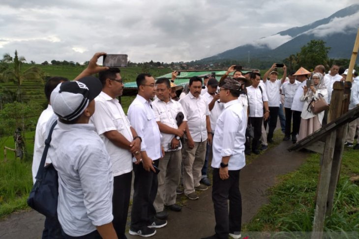 Cari inspirasi baru, Bupati Banyuwangi ajak pejabat ke wisata Jatiluwih Bali (Video)