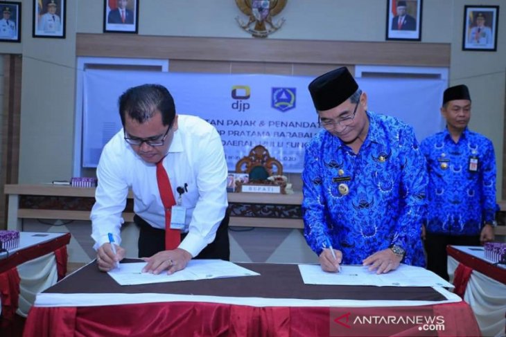 Pemkab HSS dan KPP Pratama Barabai tandatangani MoU perpajakan