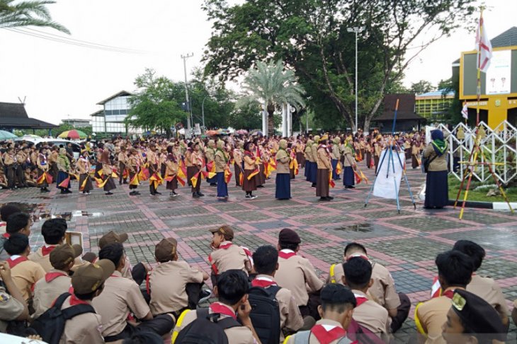 Pramuka Banjarmasin meningkatkan patriotisme pada upacara gelar senja