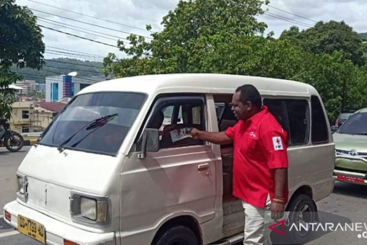 PMI Papua sebar ribuan masker sebagai upaya cegah penularan COVID-19