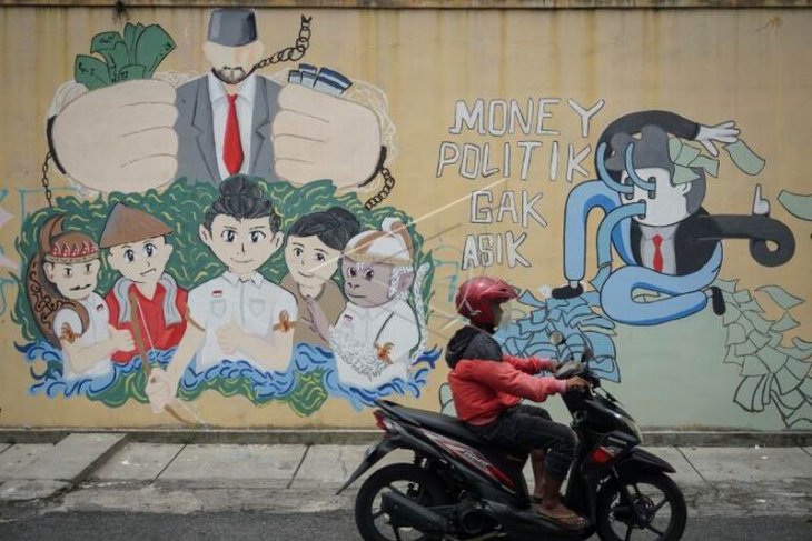 Mural politik uang