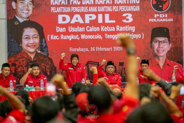 Risma ajak anak muda gabung PDIP