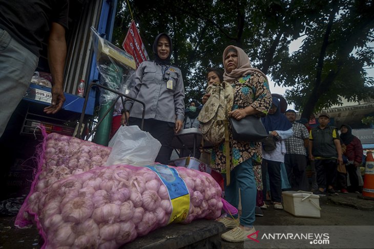 Operasi pasar bawang putih 