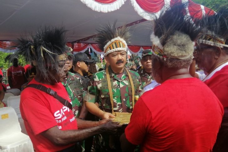 Panglima TNI terima hibah lahan dari Suku Kamoro untuk bangun Markas Kogabwilhan III