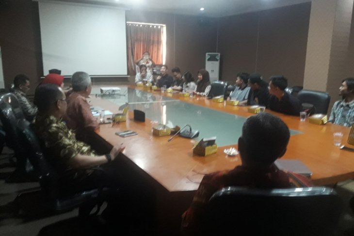 Mahasiswa yang dipulangkan dari China datangi Dinsos Banten