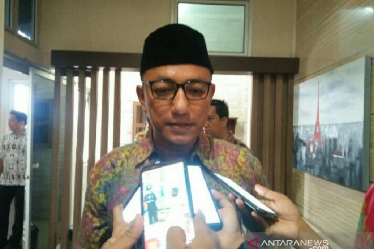 Direktur RSUDDH imbau masyarakat tidak panik terkait virus corona