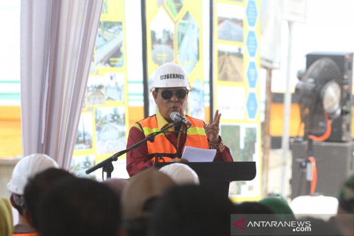 Gubernur Resmikan Jembatan Di Kawasan Sekumpul