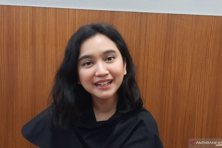 Walau menyandang status publik figur, Rachel Amanda mengaku tidak gengsi naik MRT