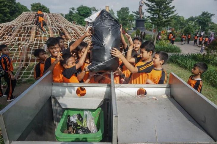 Hari peduli sampah nasional