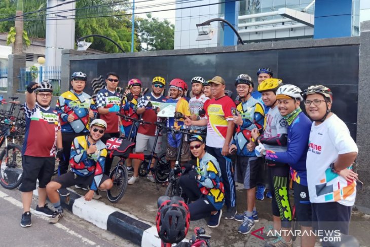 Komunitas S2C hadiahkan sepeda bagi