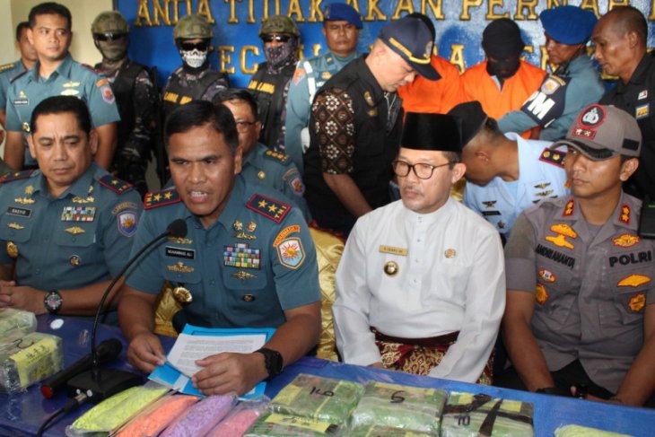 Lantamal Belawan-Dumai gagalkan kapal nelayan bawa narkotika