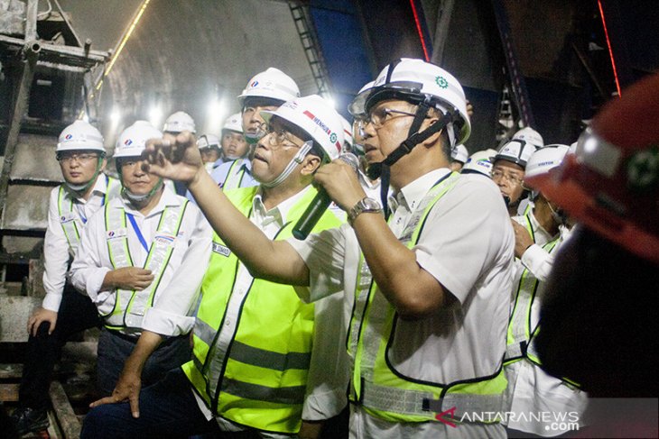 Menhub tinjau proyek Kereta Cepat Tunnel 4 