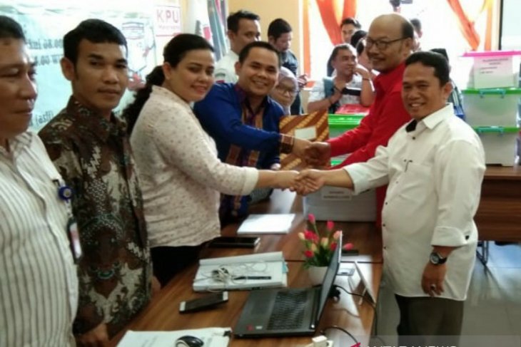 Pasangan OKE serahkan berkas dukungan bacawalkot Pilkada Pematangsiantar 2020