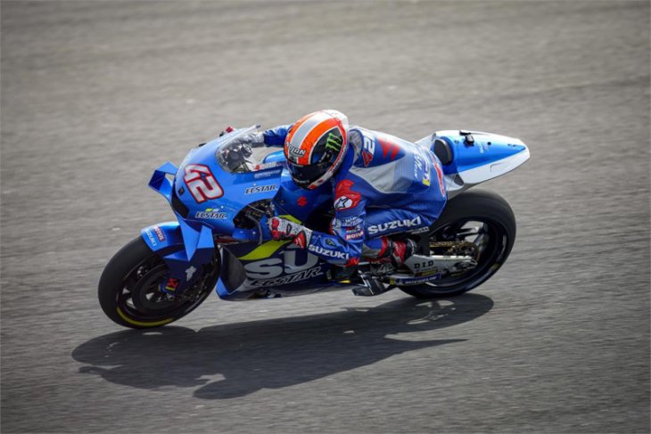 Dua pebalap Suzuki puncaki hari pertama tes pramusim di Qatar