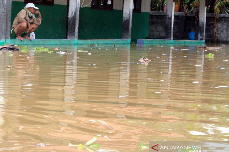 Banjir rendam ribuan rumah di Karawang