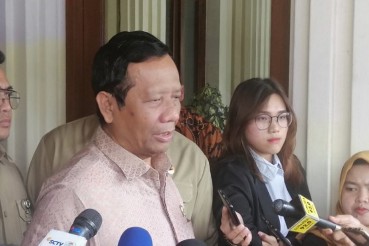 Mahfud: Presiden Jokowi tidak pernah bicara perombakan kabinet