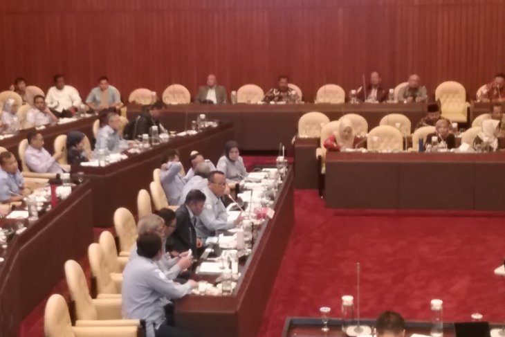 Menteri Edhy: Hasil sitaan 72 kapal jadi aset negara