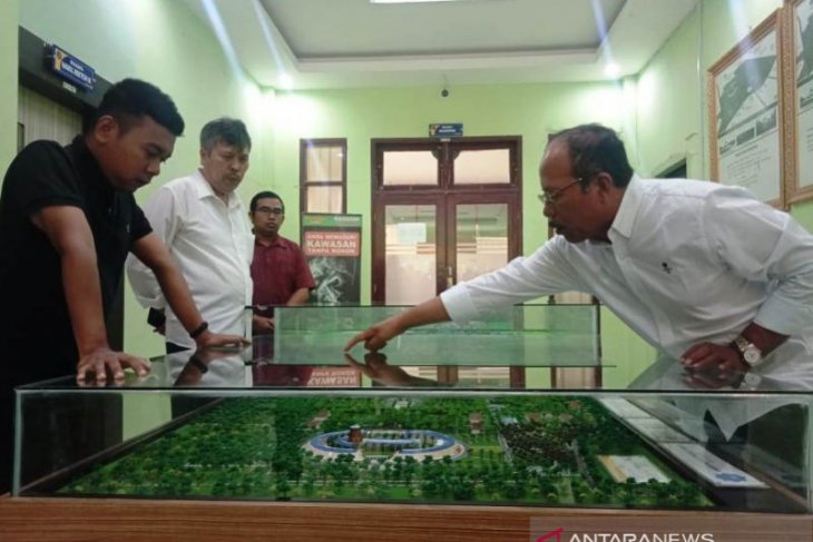 Stafsus Presiden Billy Mambrassar bina IBT UTU Meulaboh