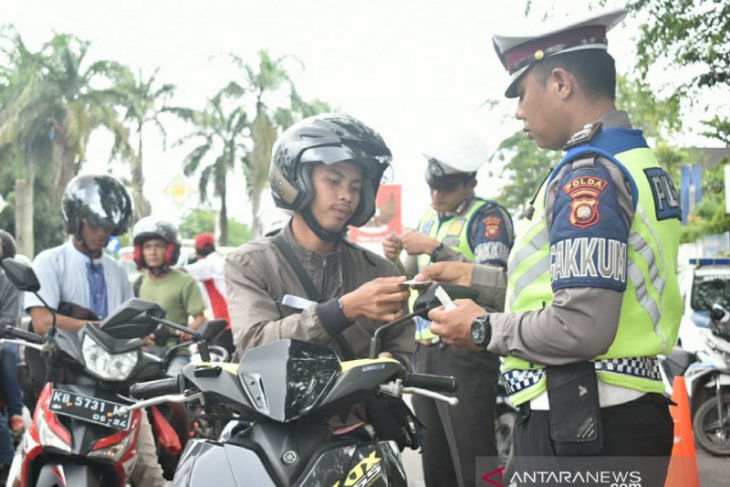 Sebanyak 67 pengendara disanksi E-tilang