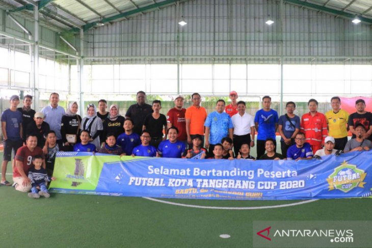 Organisasi wartawan Se-Tangerang Raya gelar futsal pererat kebersamaan